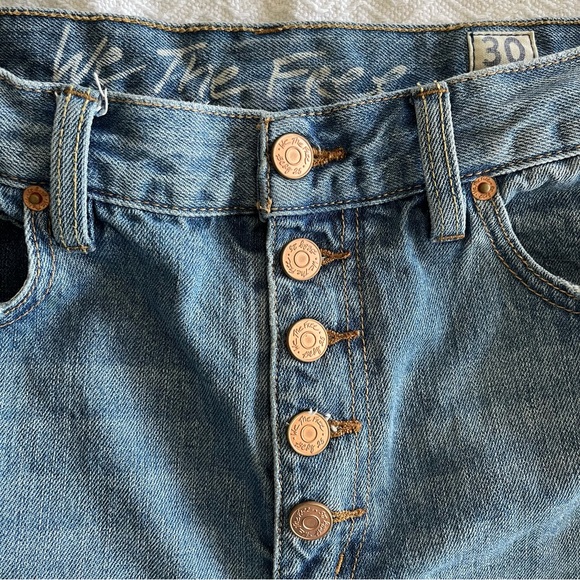 We the Free People High Rise Jeans Button Fly Raw Hem Distressed - Picture 7 of 12